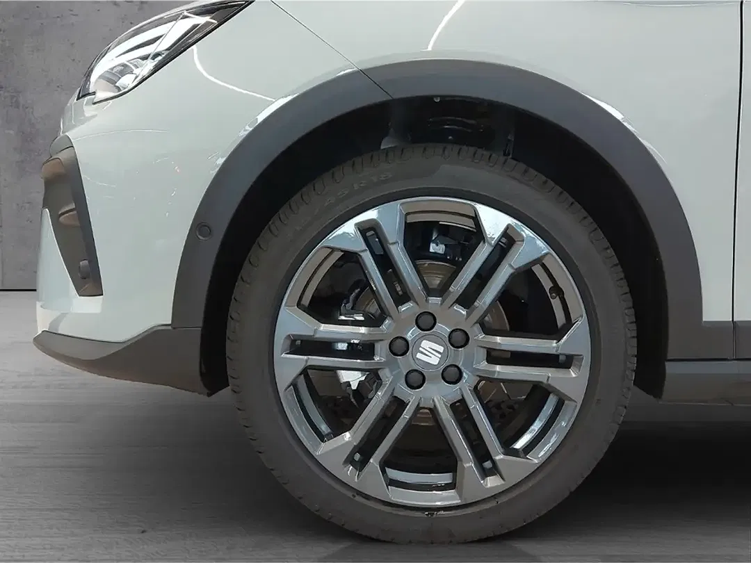 SEAT Arona 1.0 TSI FR - Thumbnail 4