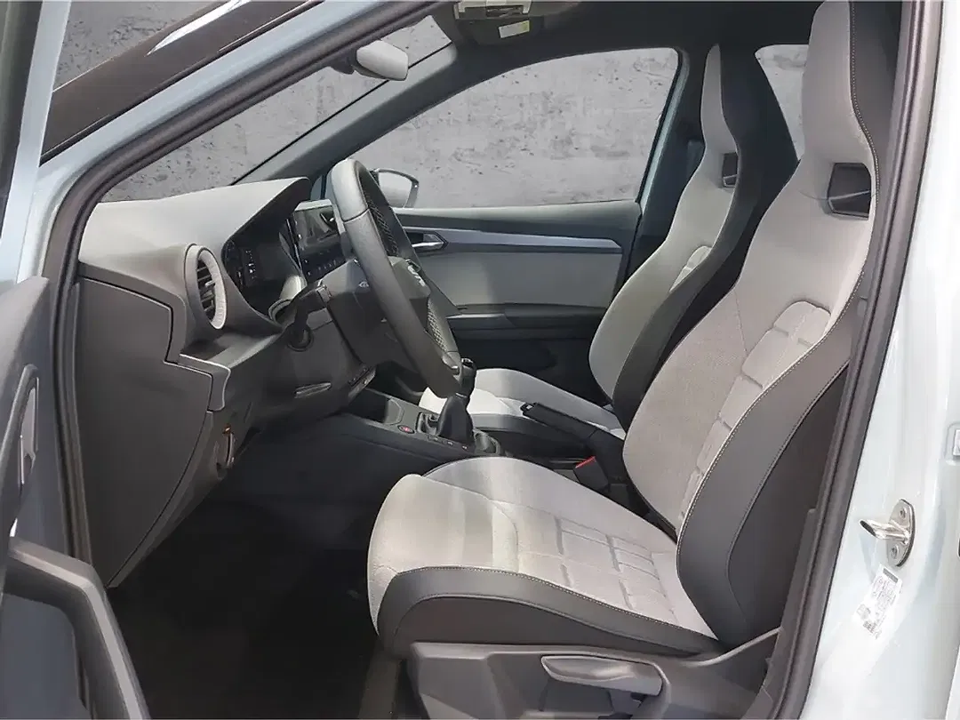 SEAT Arona 1.0 TSI FR - Thumbnail 8