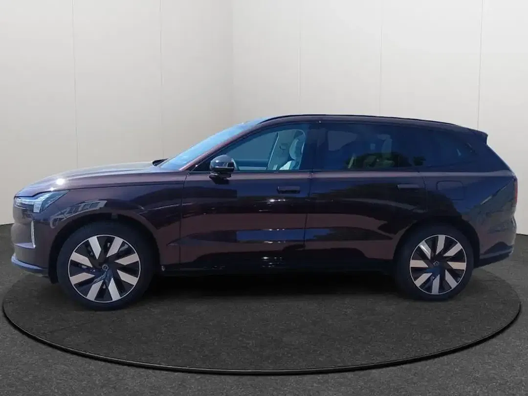 Volvo EX90 Ultra - Thumbnail 4