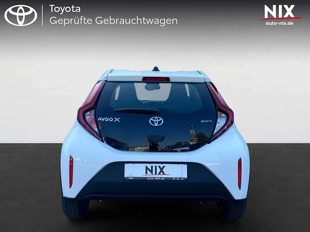 Toyota Aygo X 1.5 Hybrid Active - Thumbnail 4