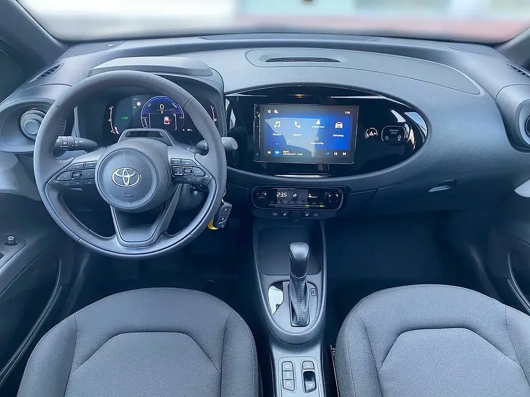 Toyota Aygo X 1.5 Hybrid Active - Thumbnail 8