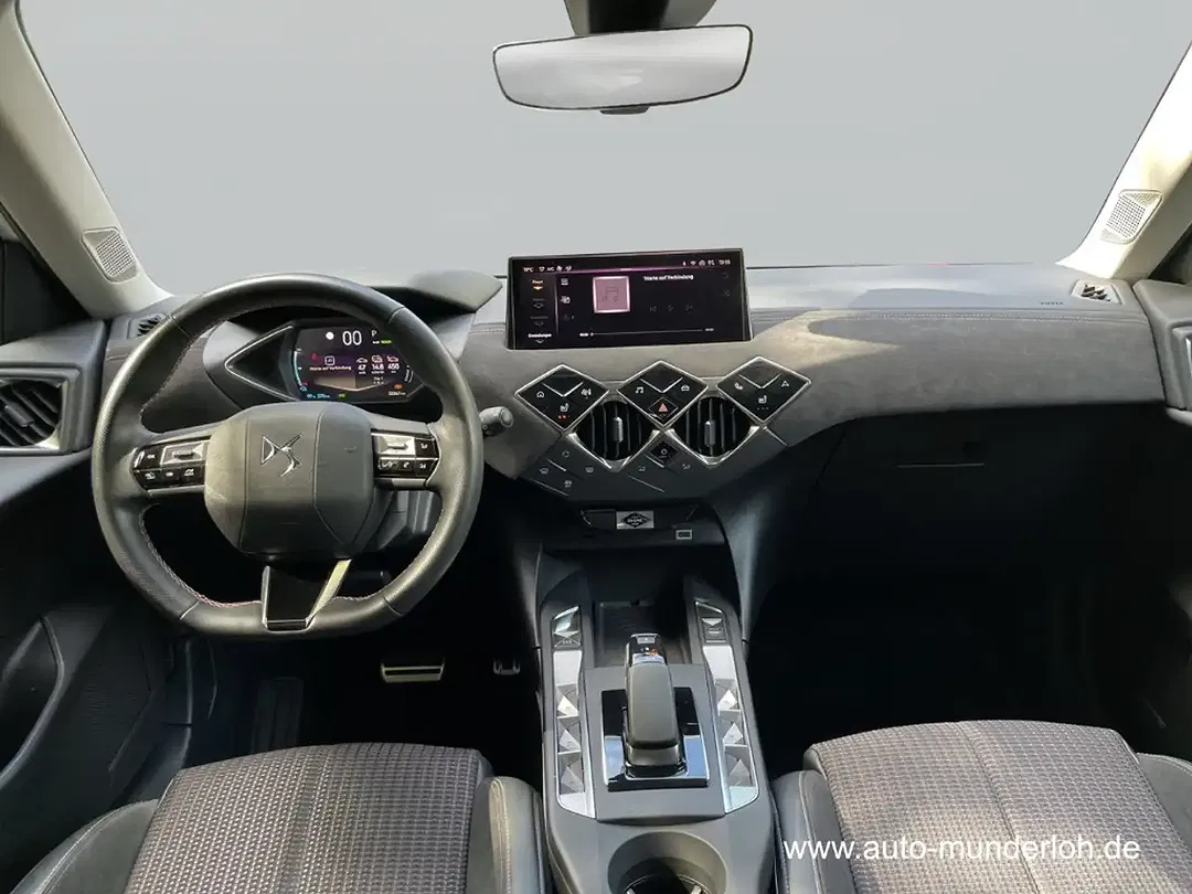DS Automobiles DS 3 - Thumbnail 8