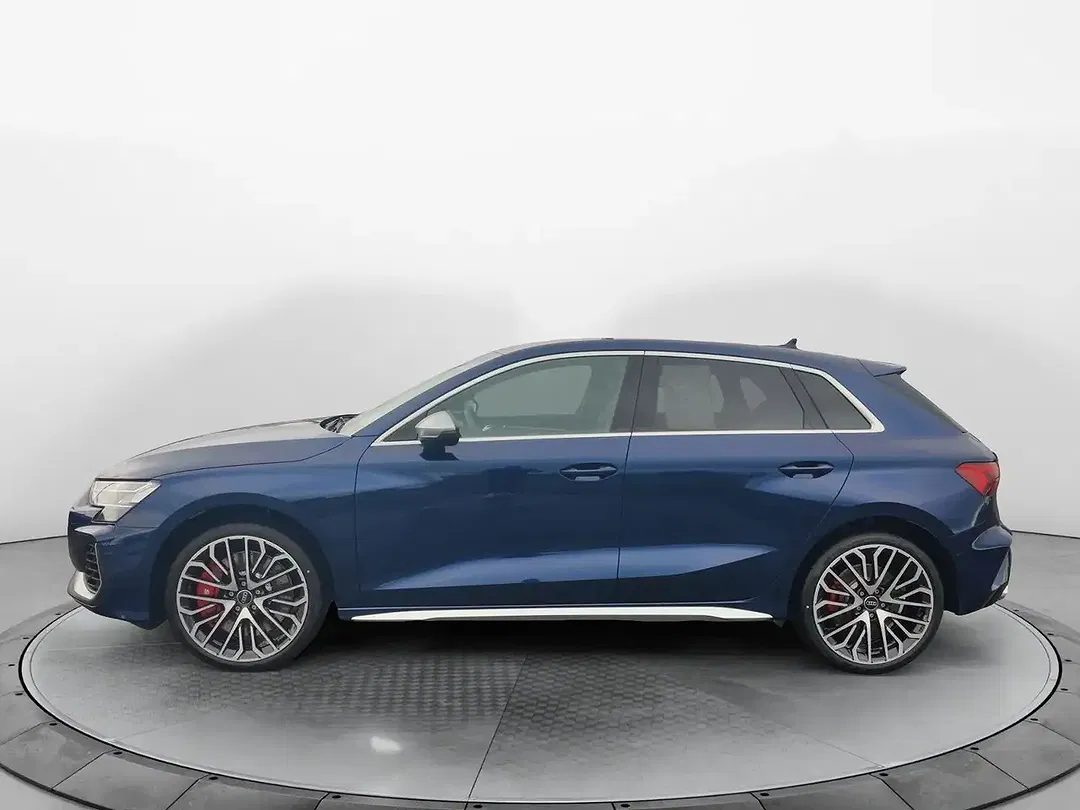 Audi S3 TFSI S tronic quattro - foto 2