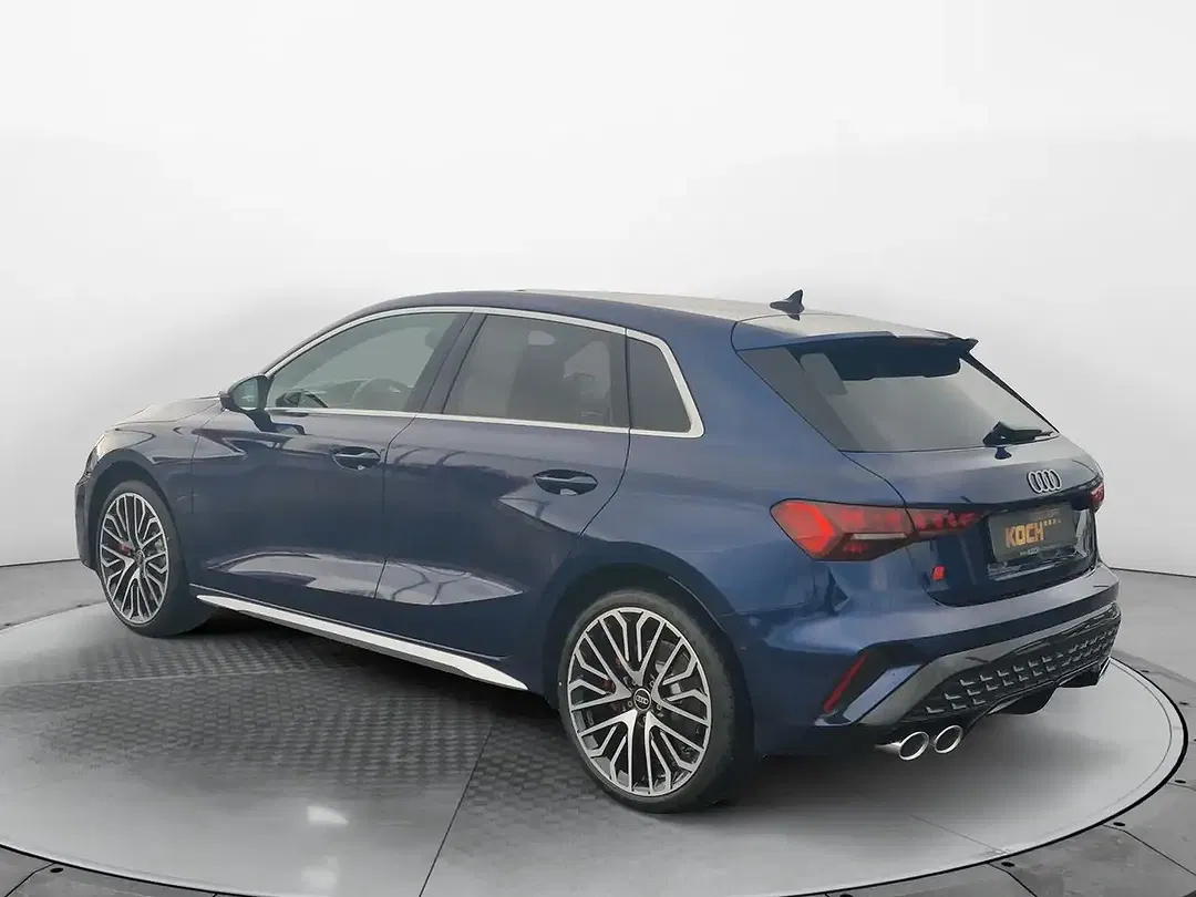 Audi S3 TFSI S tronic quattro - Thumbnail 3
