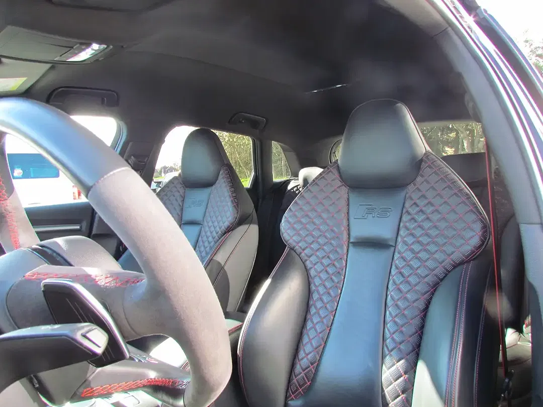 Audi RS3 2.5 TFSI S tronic quattro Sportback - Thumbnail 10