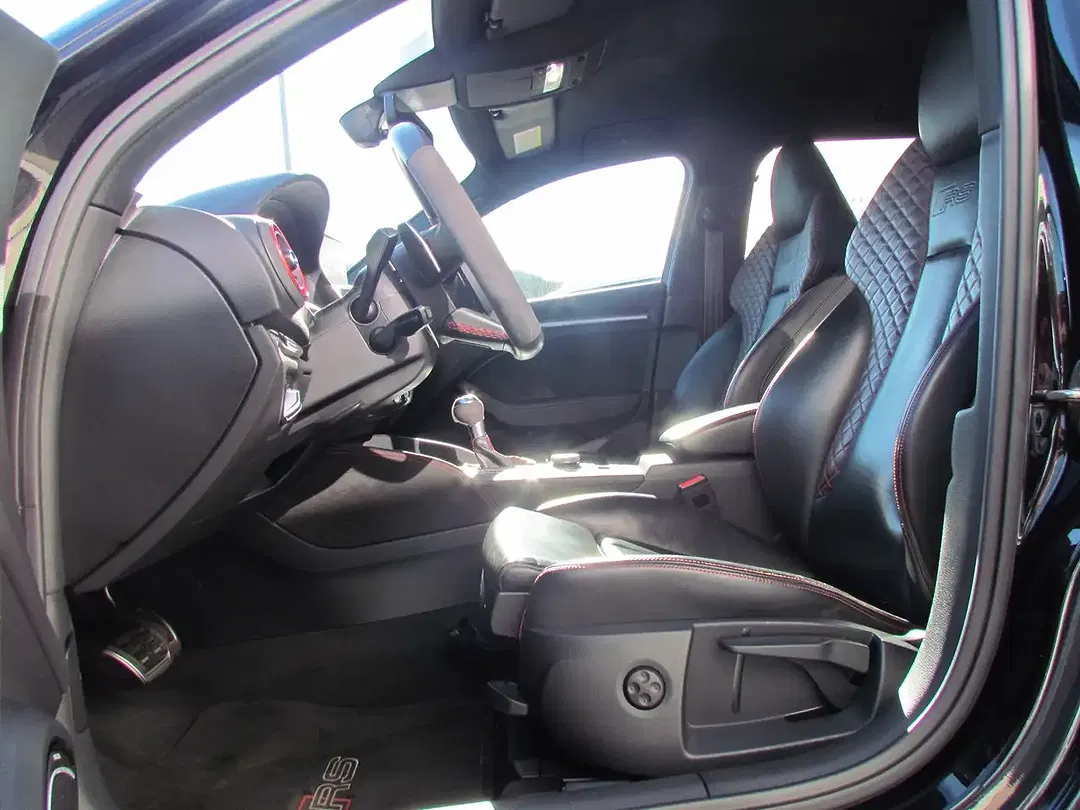 Audi RS3 2.5 TFSI S tronic quattro Sportback - Thumbnail 12