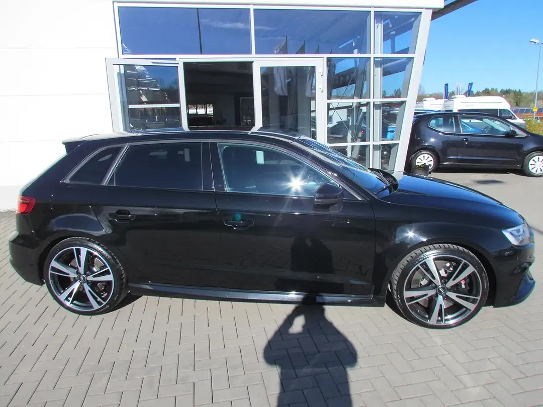 Audi RS3 2.5 TFSI S tronic quattro Sportback - foto 2
