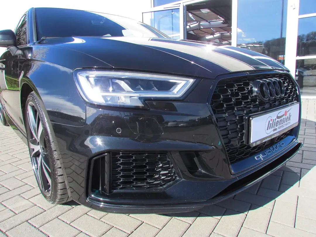 Audi RS3 2.5 TFSI S tronic quattro Sportback - Thumbnail 3