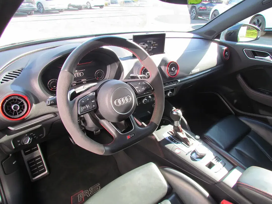 Audi RS3 2.5 TFSI S tronic quattro Sportback - Thumbnail 9