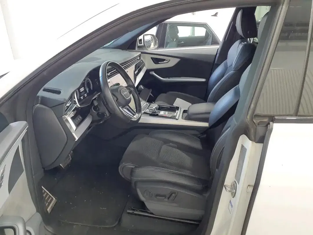Audi Q8 55 TFSI e Matrix LED S line - Thumbnail 7