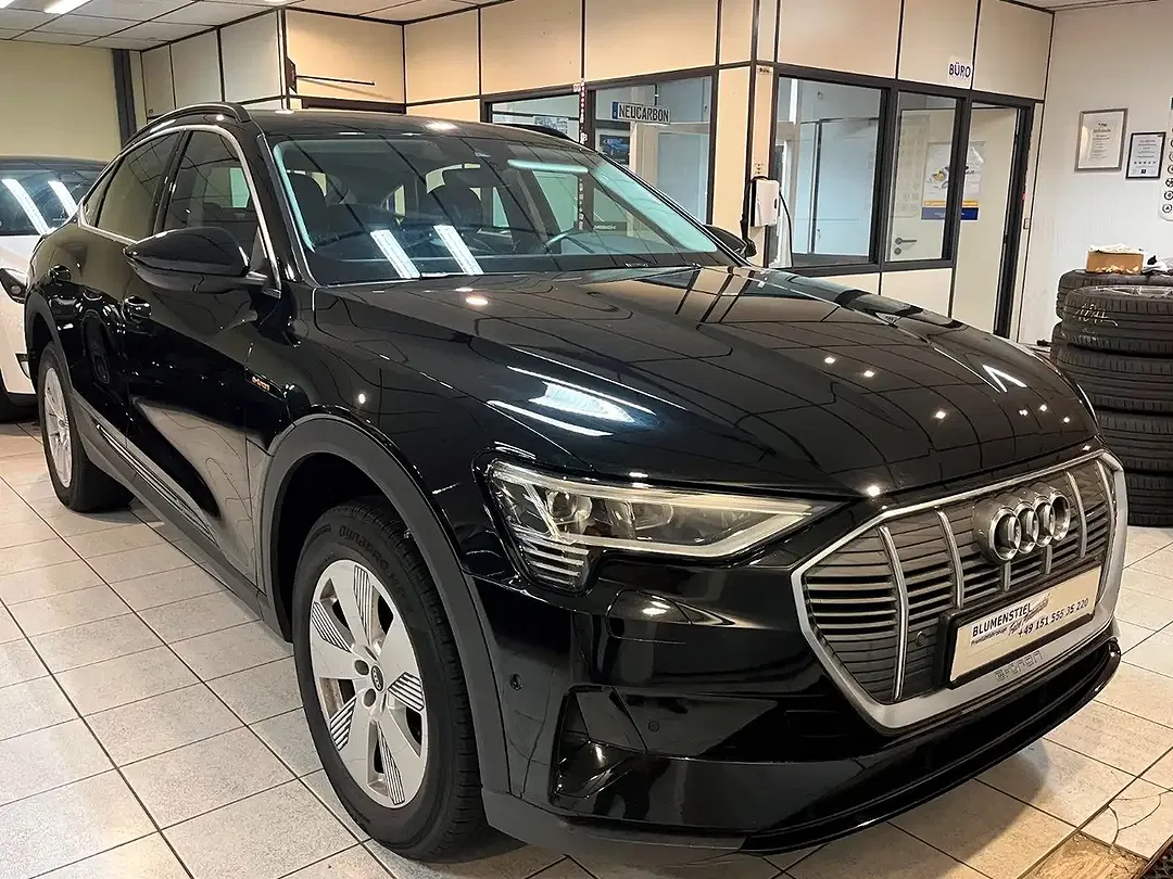 Audi e-tron 50 quattro Matrix LED Sportback - Thumbnail 4