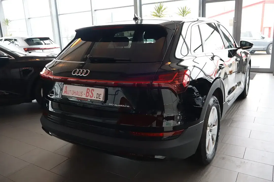 Audi e-tron 50 quattro - Thumbnail 9