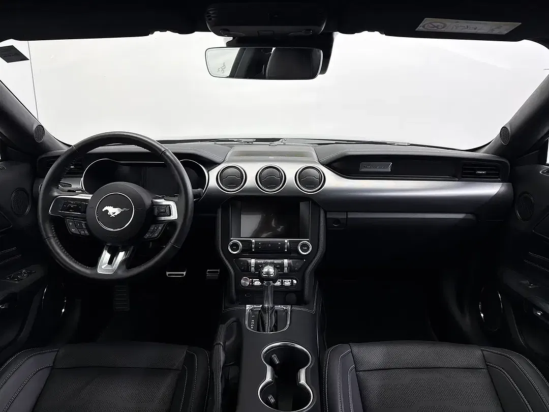 Ford Mustang GT - Thumbnail 10