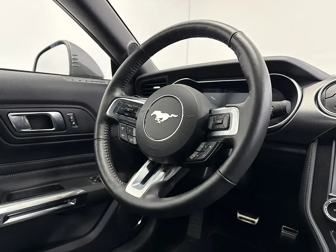 Ford Mustang GT - Thumbnail 12