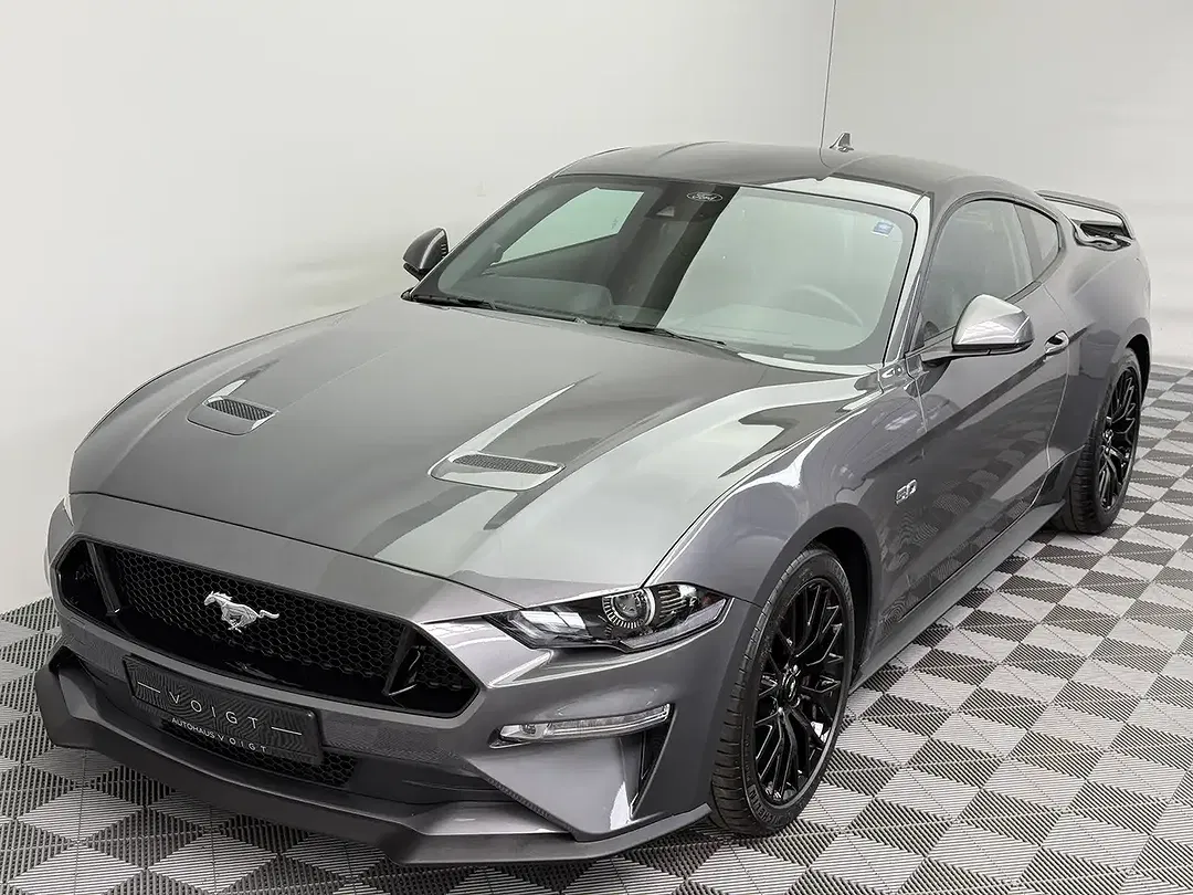 Ford Mustang GT - foto 2