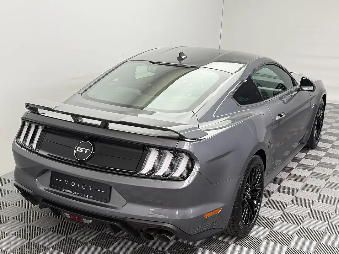 Ford Mustang GT - Thumbnail 6