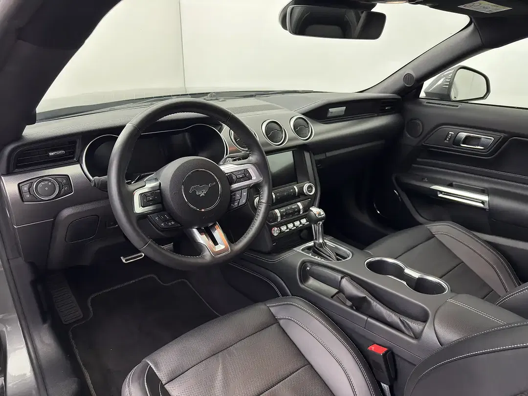 Ford Mustang GT - Thumbnail 9