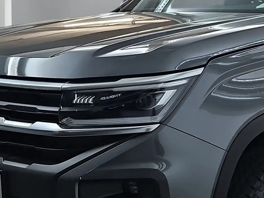 Volkswagen Amarok - Thumbnail 3