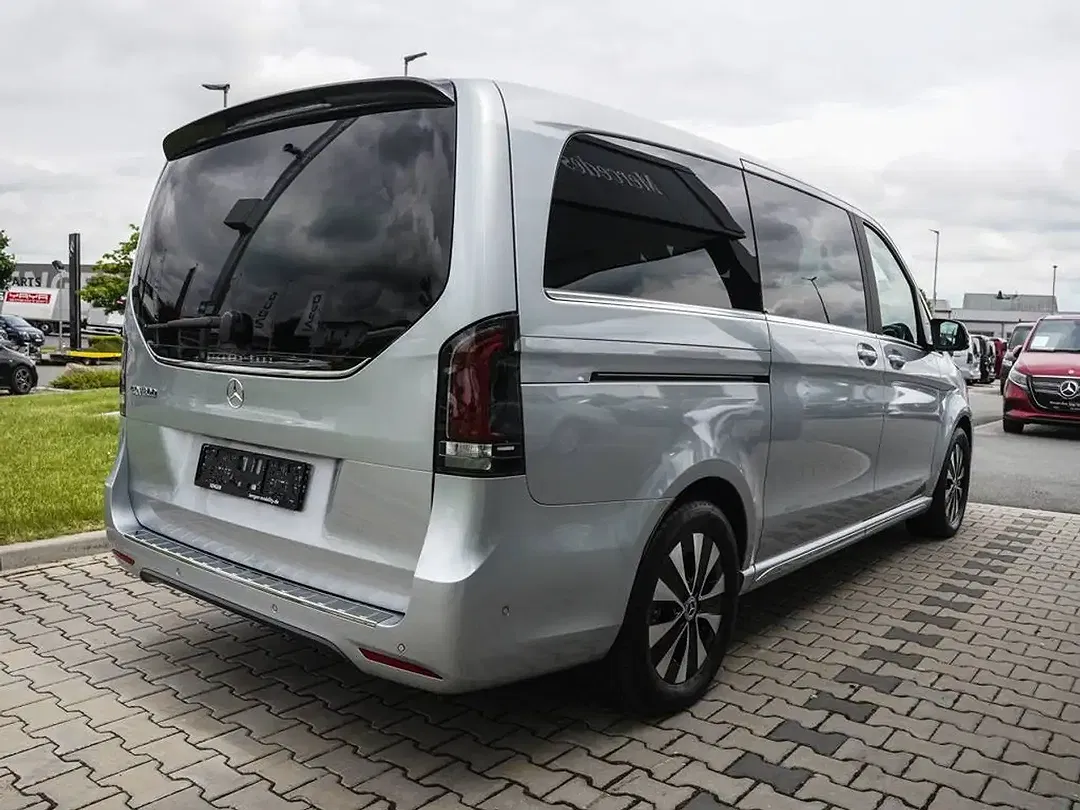 Mercedes-Benz EQV 300 AIRMATIC Avantgarde - foto 2