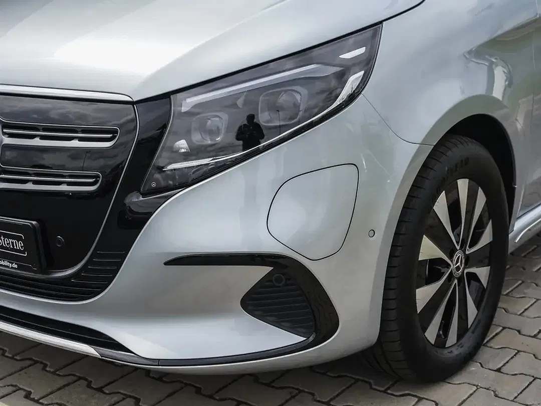 Mercedes-Benz EQV 300 AIRMATIC Avantgarde - Thumbnail 3