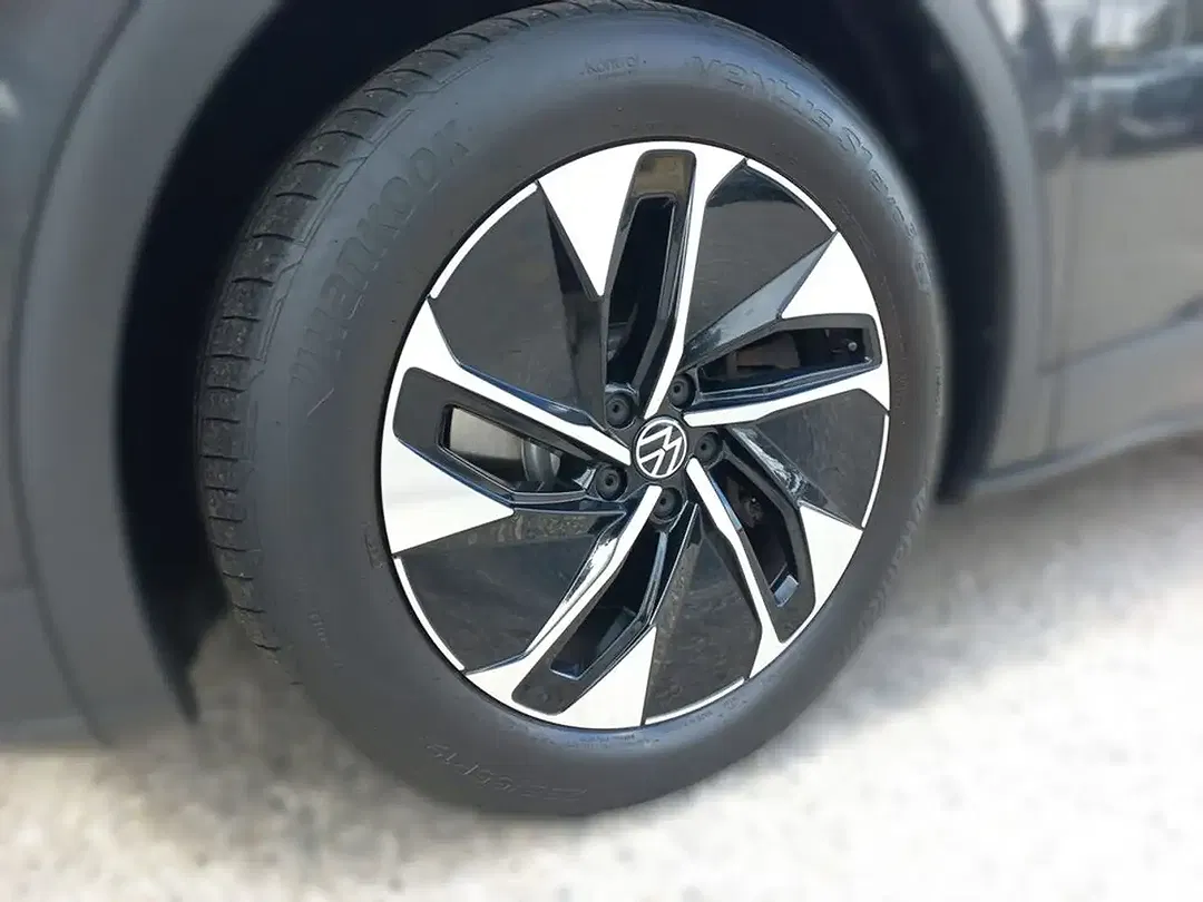 Volkswagen ID.4 Pro Performance - Thumbnail 8