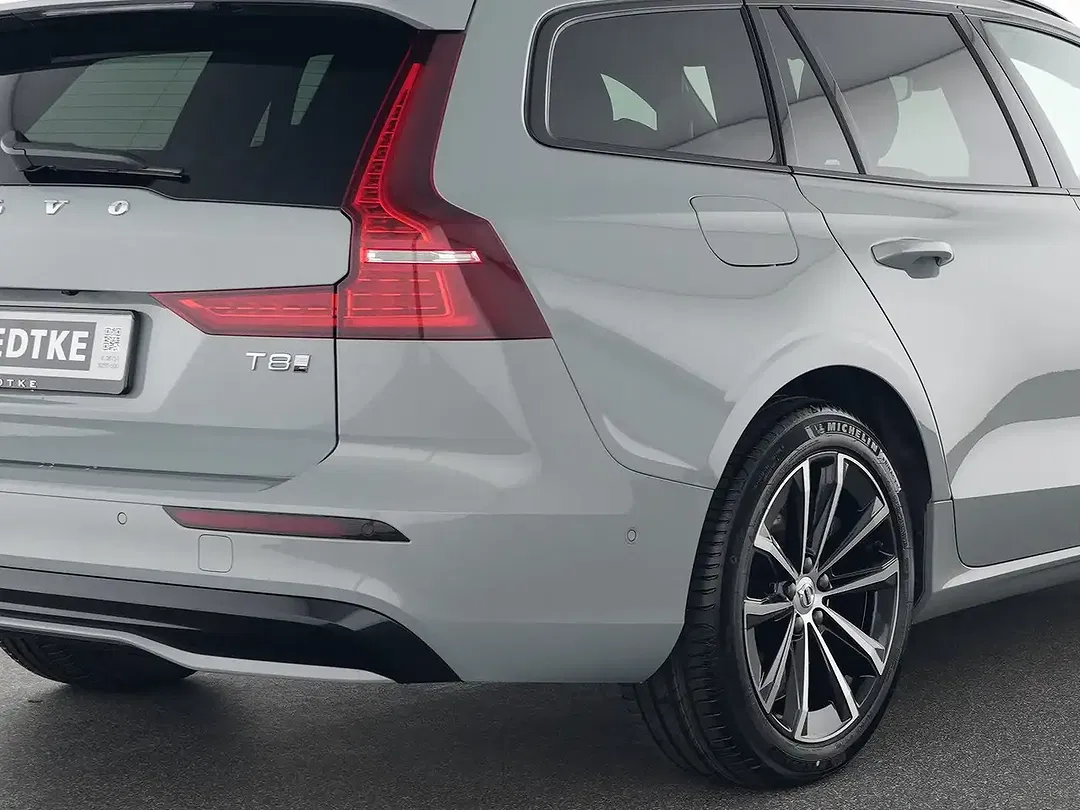 Volvo V60 T8 PHEV Hybrid AWD Plus Dark - Thumbnail 10