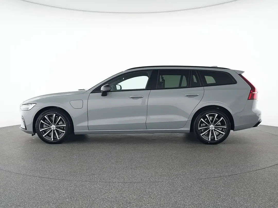 Volvo V60 T8 PHEV Hybrid AWD Plus Dark - Thumbnail 11