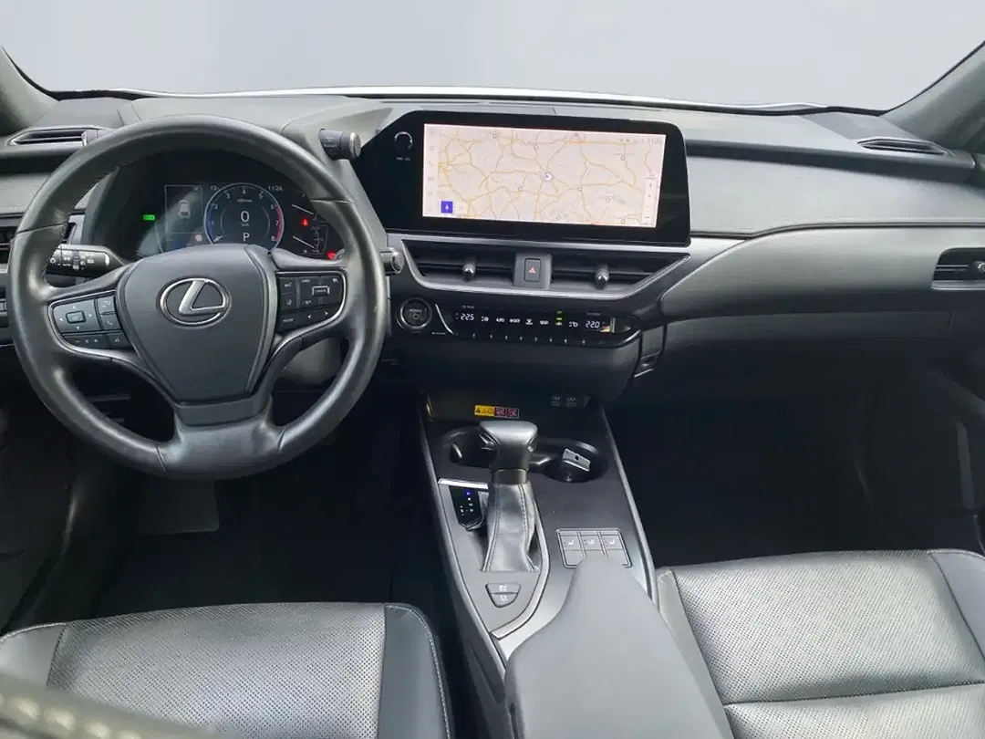 Lexus UX 250h Executive Line - Thumbnail 12