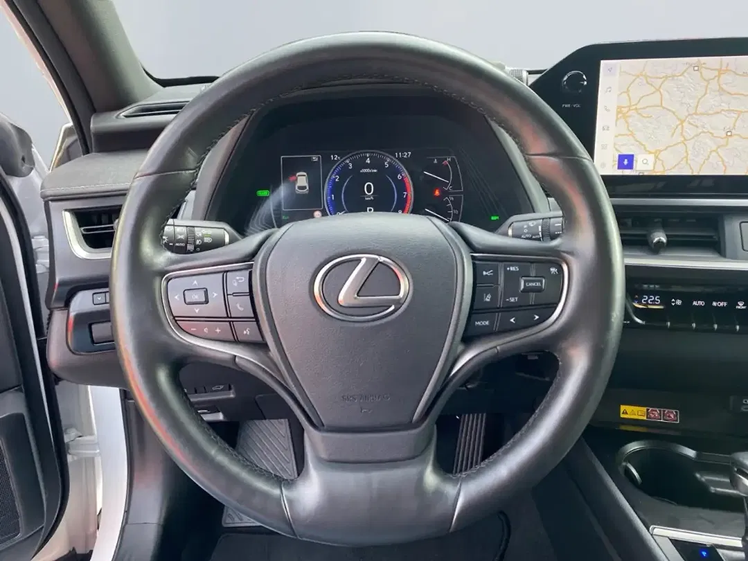 Lexus UX 250h Executive Line - Thumbnail 13