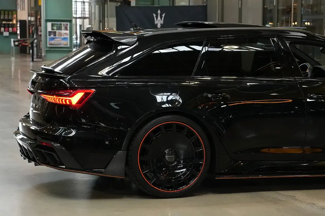 Audi RS6 - Thumbnail 10