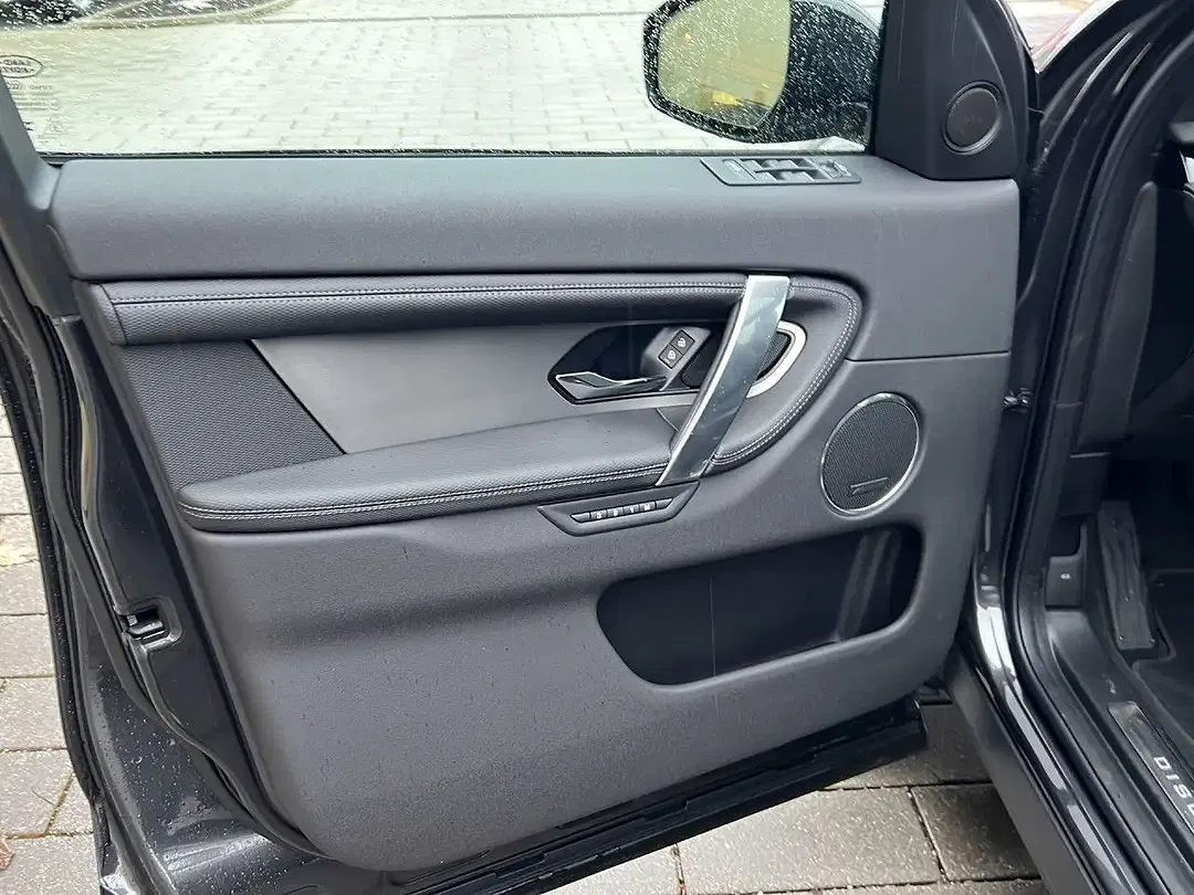 Land Rover Discovery P270e Sport Dynamic SE - Thumbnail 9