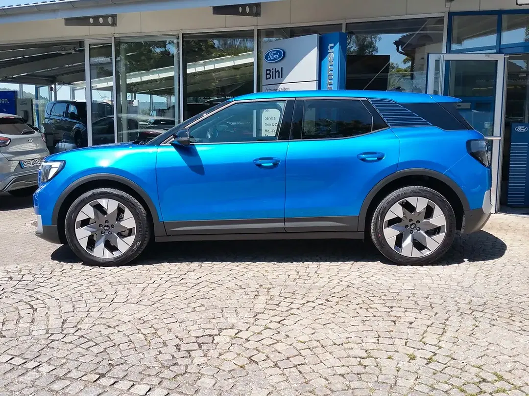 Ford Explorer 4x4 Premium - Thumbnail 3