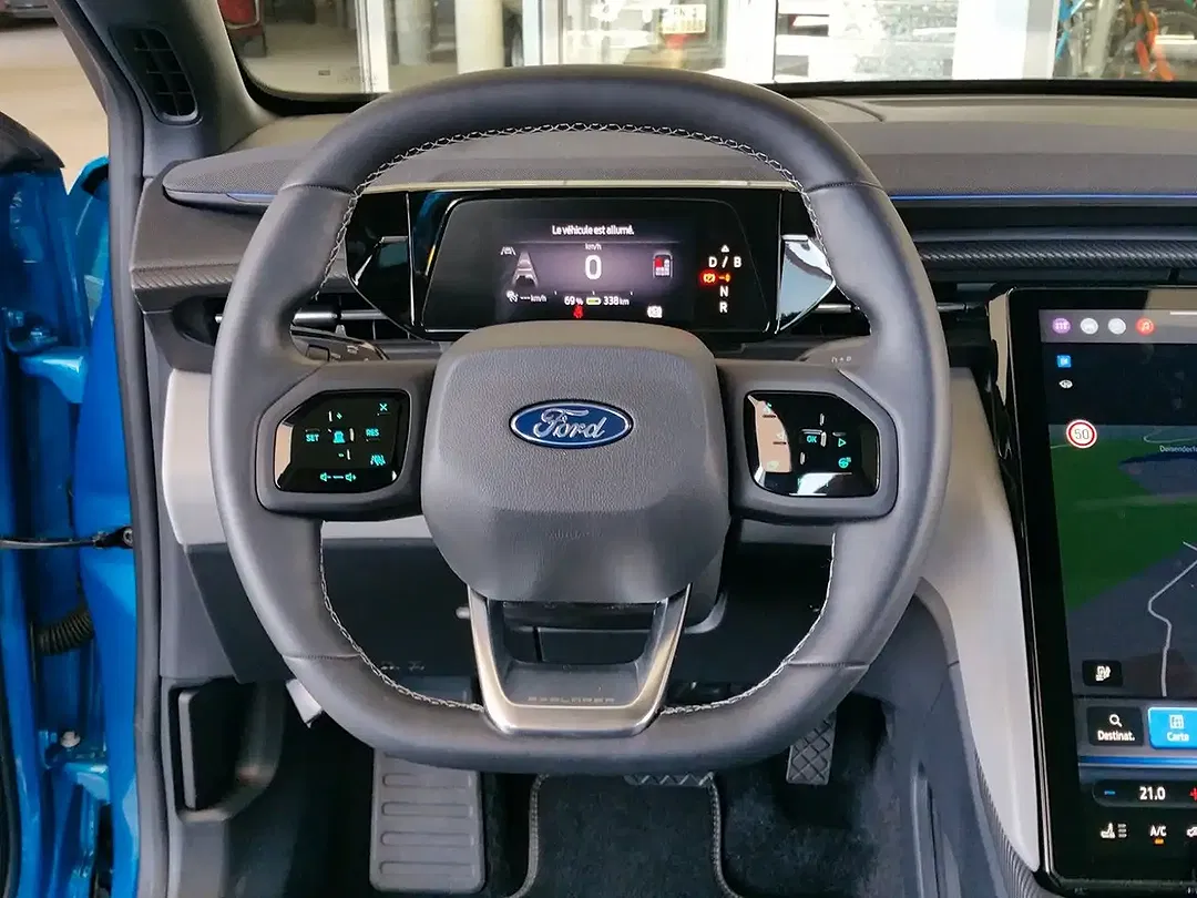 Ford Explorer 4x4 Premium - Thumbnail 9