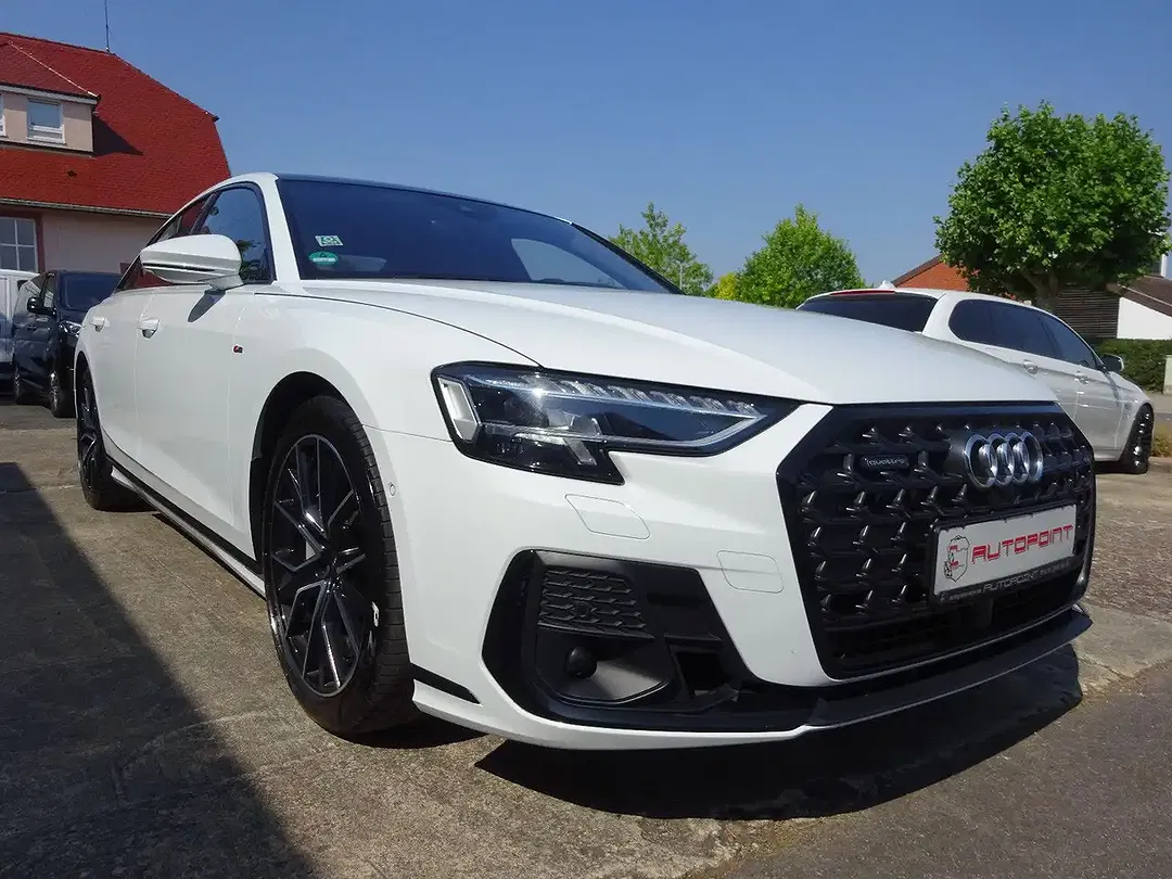 Audi A8 55 TFSI quattro S line - Thumbnail 3