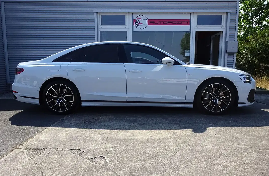Audi A8 55 TFSI quattro S line - Thumbnail 4