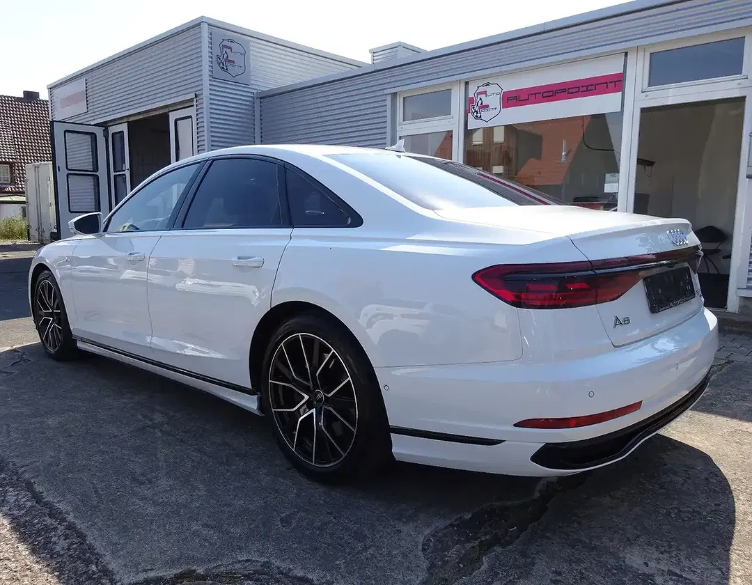 Audi A8 55 TFSI quattro S line - Thumbnail 7