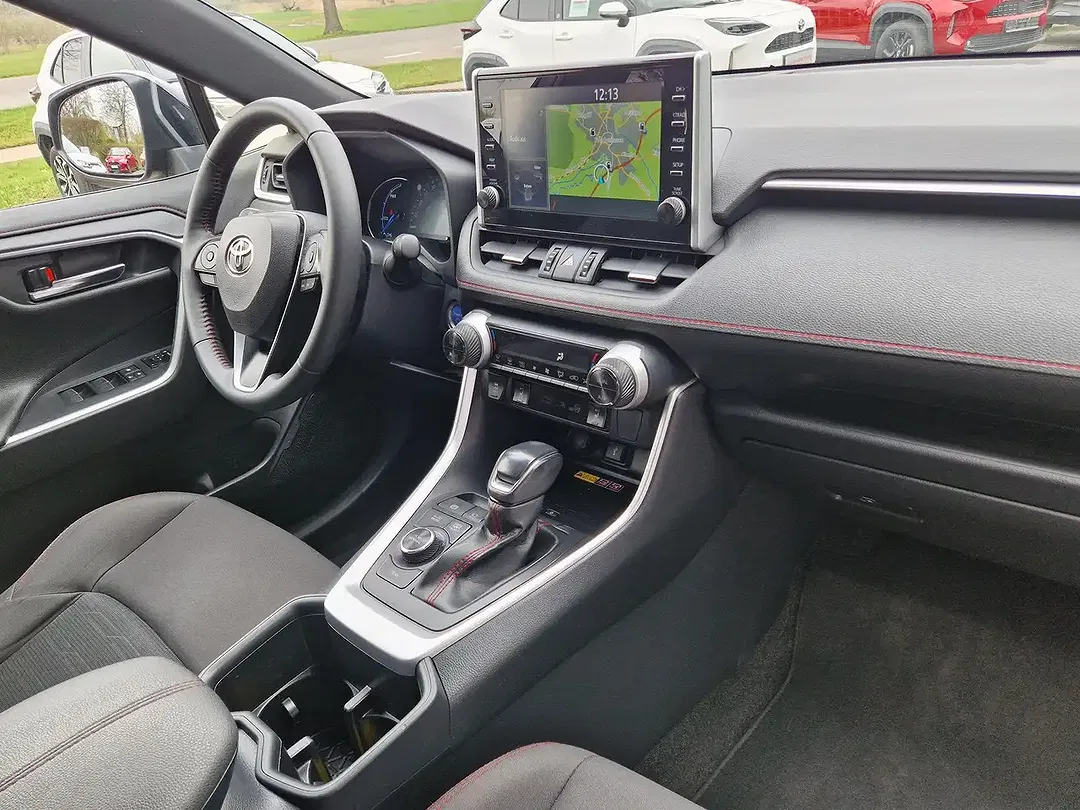 Toyota RAV 4 PHEV 4x4 - Thumbnail 10