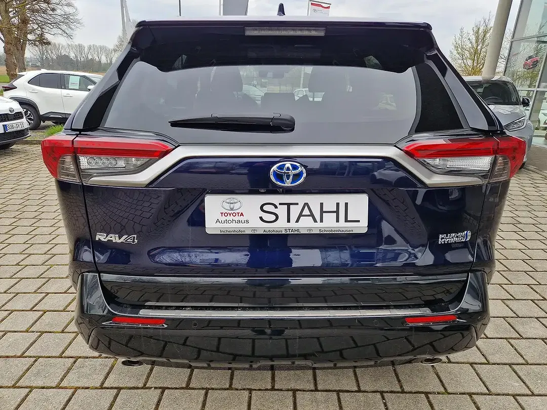Toyota RAV 4 PHEV 4x4 - Thumbnail 8