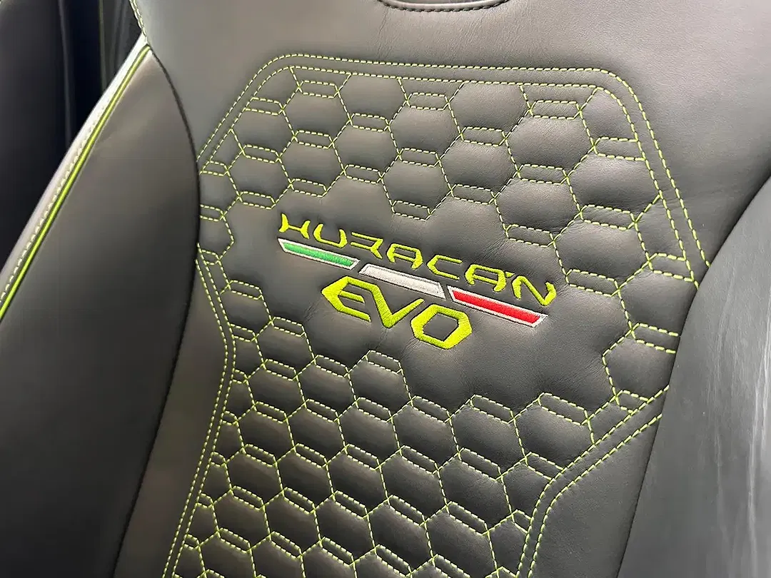 Lamborghini Huracán EVO Spyder - Thumbnail 10