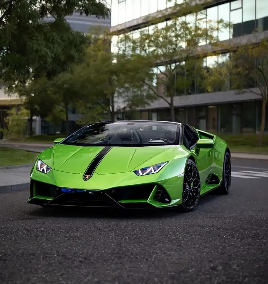 Lamborghini Huracán EVO Spyder - Thumbnail 3