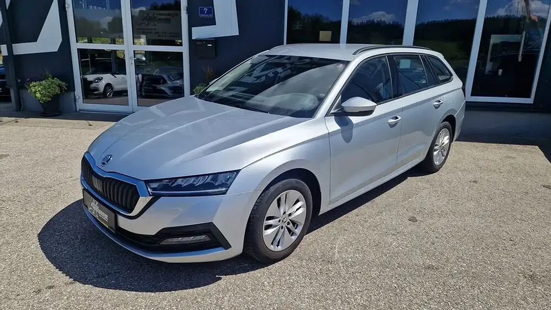 Skoda Octavia 2.0 TDI DSG Combi Style - Thumbnail 3