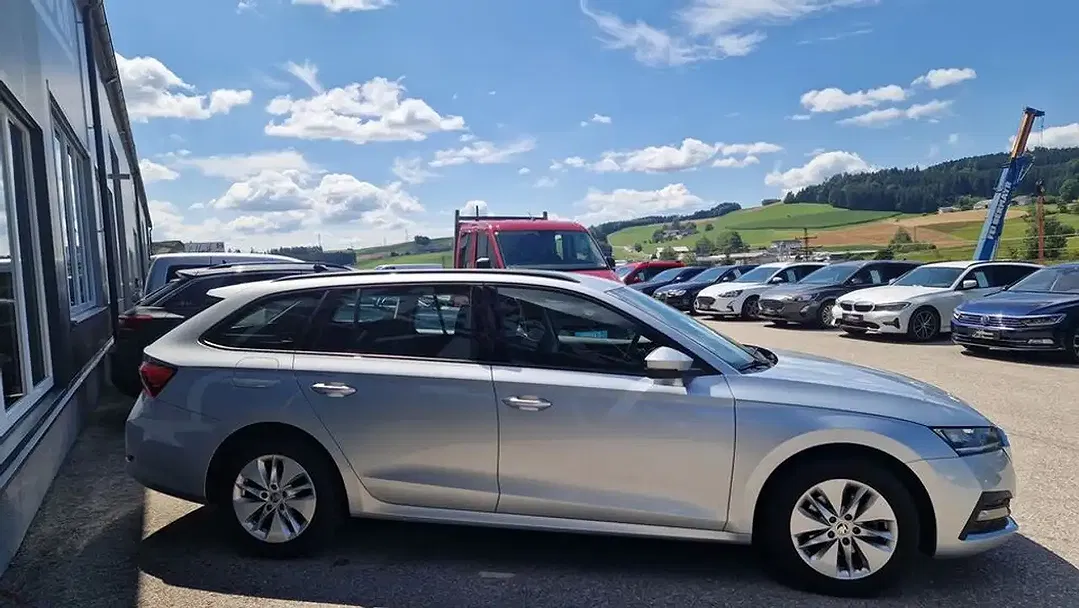Skoda Octavia 2.0 TDI DSG Combi Style - Thumbnail 5