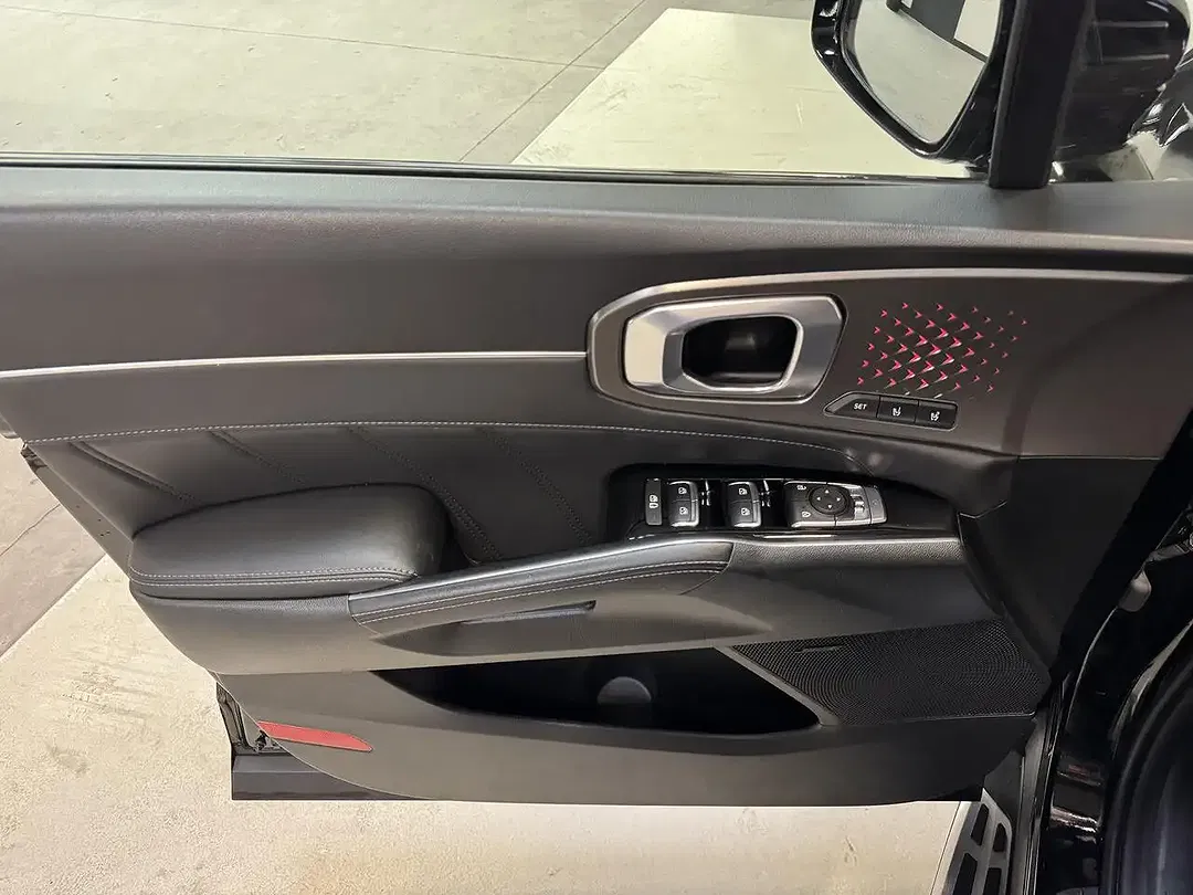 Kia Sorento 1.6 PHEV Hybrid AWD - Thumbnail 20