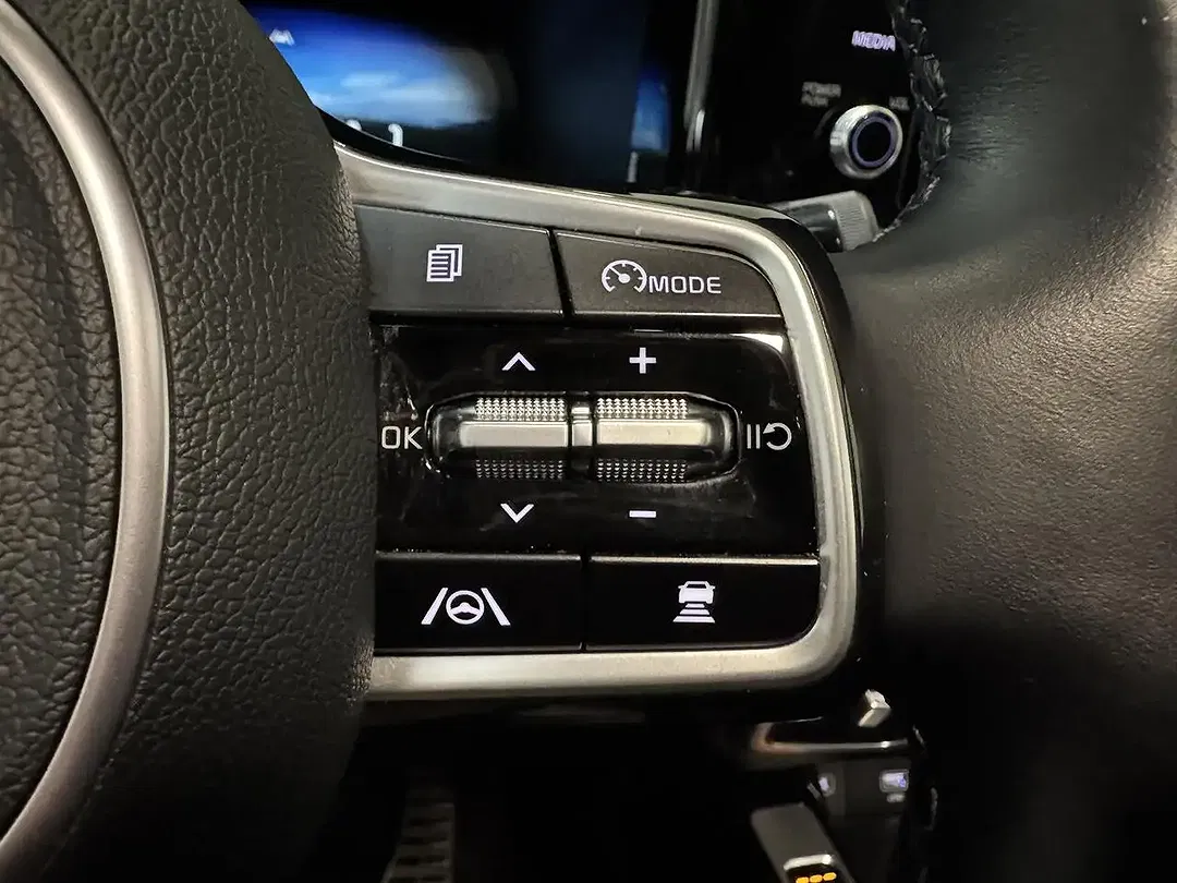 Kia Sorento 1.6 PHEV Hybrid AWD - Thumbnail 23