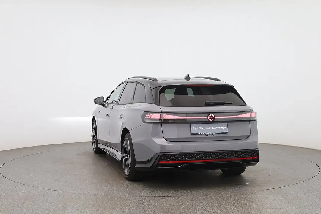 Volkswagen ID.7 4Motion Business - Thumbnail 4