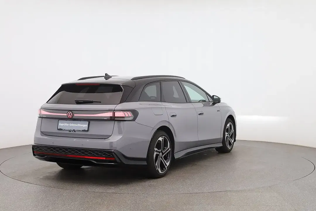 Volkswagen ID.7 4Motion Business - Thumbnail 5