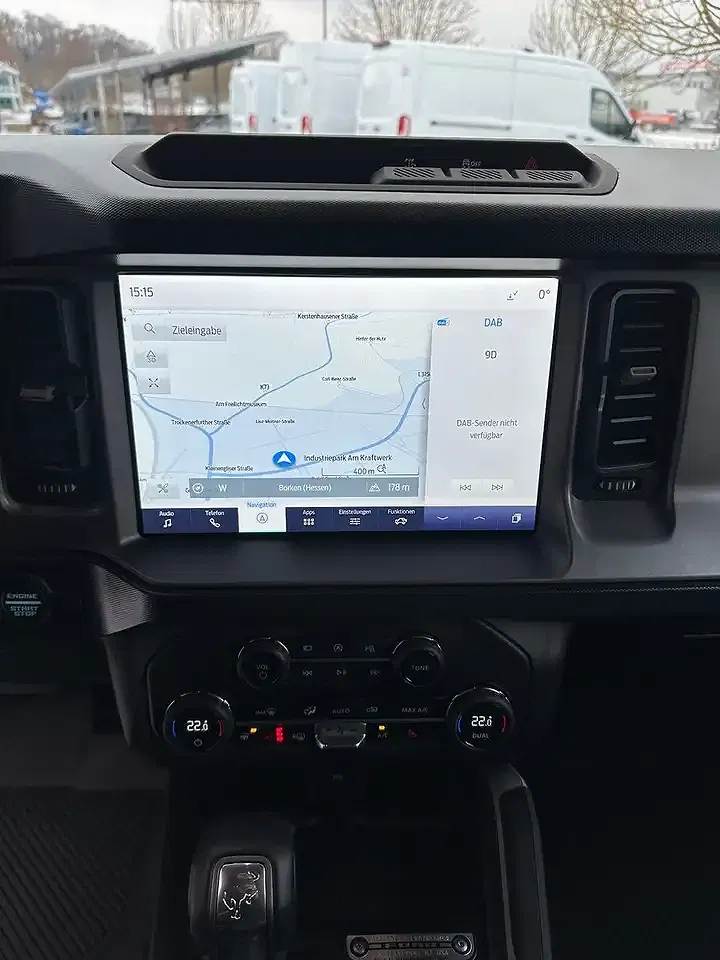 Ford Bronco 4x4 - Thumbnail 14