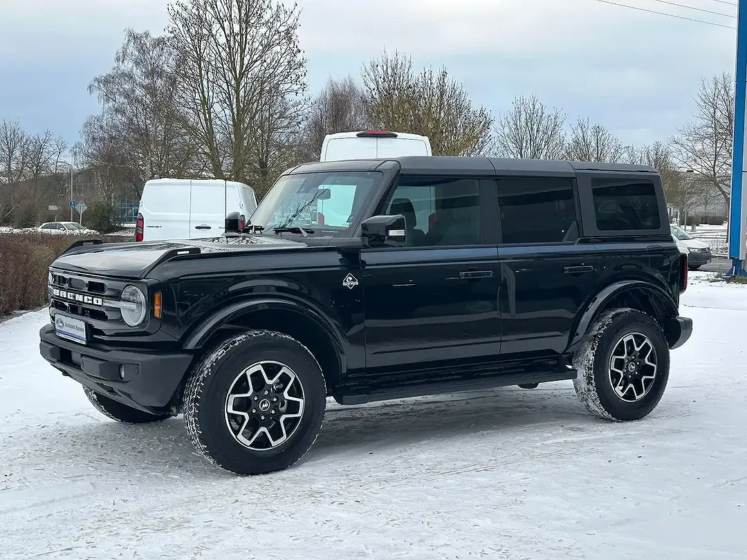 Ford Bronco 4x4 - Thumbnail 9