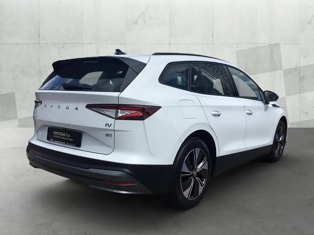 Skoda Enyaq 60 iV Loft - Thumbnail 3