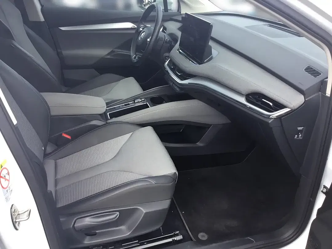 Skoda Enyaq 60 iV Loft - Thumbnail 7